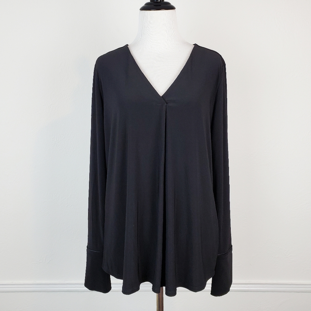 White House Black Market Top Blouse Tuxedo Cuff Satin Trim Chic Classic Neutral
